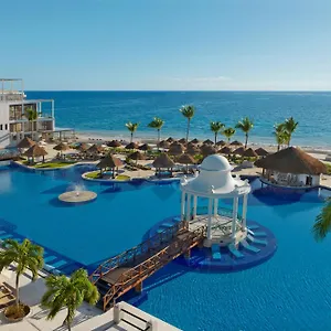 5* Курортный комплекс Dreams Sapphire &